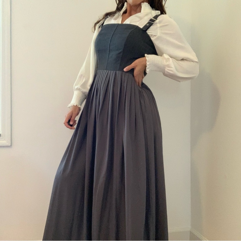 Elegant Buckle Strap Gray Maxi Dress